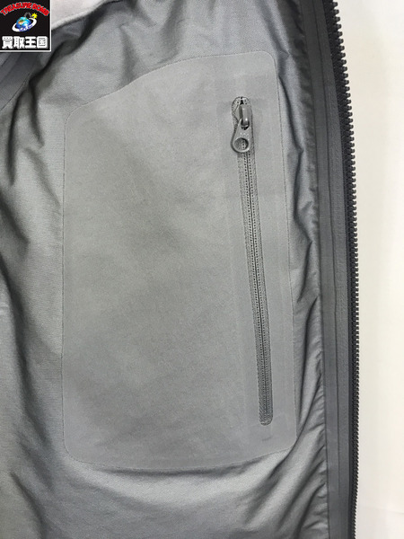 ARC'TERYX BETA JACKET (S)