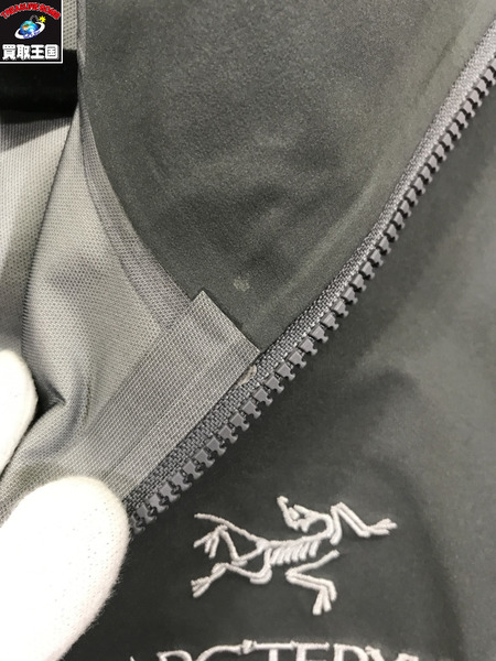 ARC'TERYX BETA JACKET (S)