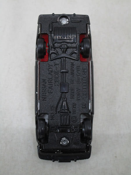 トミカ フェアレディ 280Z-T パトロールカー※箱状態不良