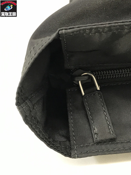 PRADA トートバッグ ナイロン　三角ロゴ