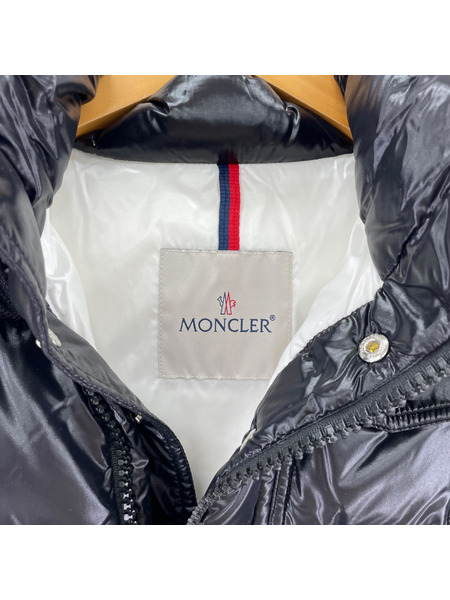 MONCLER キッズ衣料 G29541A53C20 68950 ダウンジャケット
