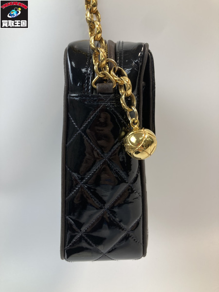 CHANEL シャネル チェーンショルダーバッグ パテントレザー　ゴールド金具　ブラック 黒