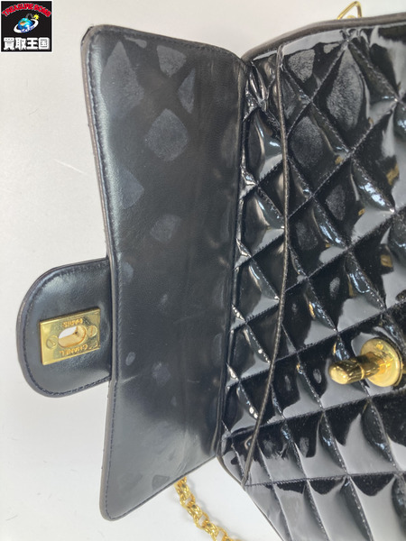 CHANEL シャネル チェーンショルダーバッグ パテントレザー　ゴールド金具　ブラック 黒