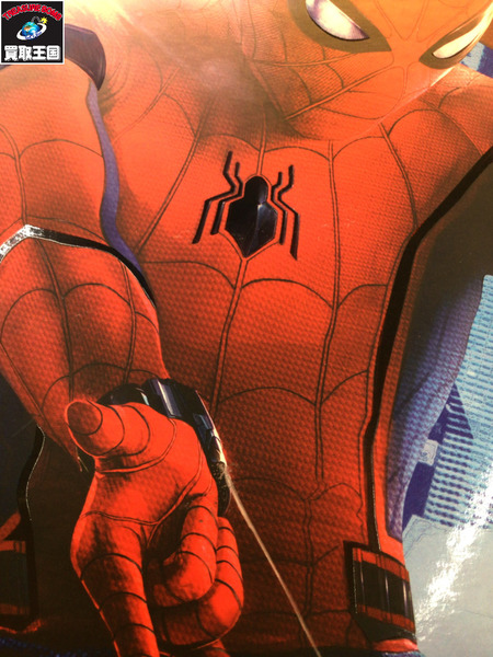 MARVEL HOT TOYS スパイダーマン HOME COMING