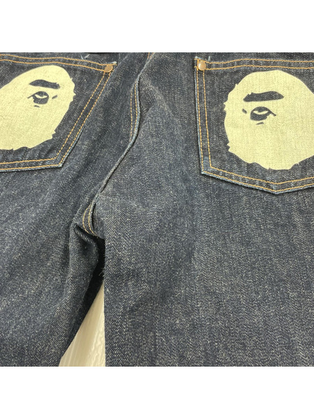 A BATHING APE デニム・ジーンズ APEE バック サルペイント デニムパンツ 濃紺