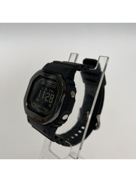 G-SHOCK G-SQUAD DW-H5600 腕時計