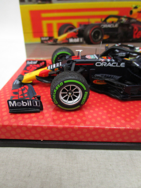 6.ミニチャンプス 1/43 レッドブル レーシング ホンダ RB16B S.ペレス エミリアロマーニャGP 2021 #11 