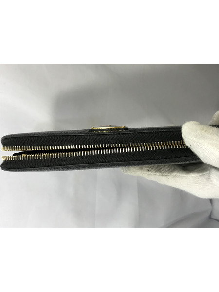 長財布 PRADA