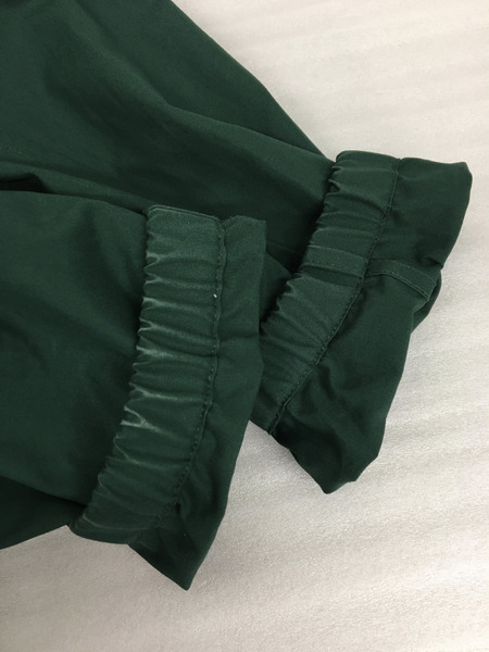 GUCCI　メンズラグ衣料 GGロゴ アノラックパーカー (50) 緑