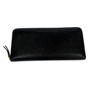 Marc by Marc Jacobs ラウンドZIP長財布 黒白