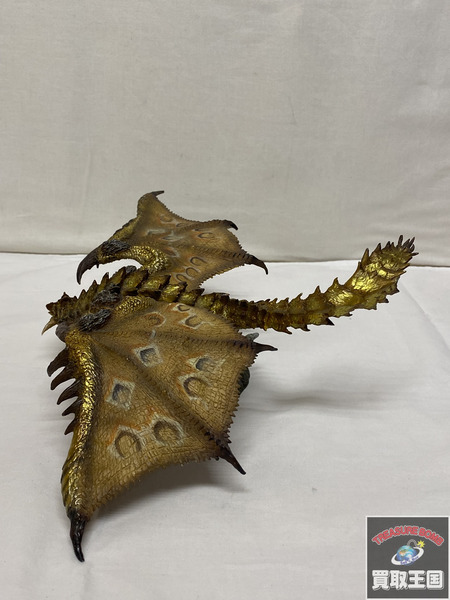 モンスターハンター フィギュアビルダー 金火竜 リオレイア 希少種 クリエイターズモデル