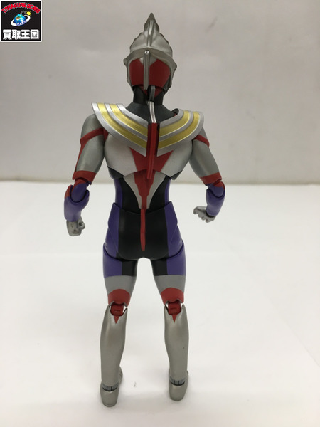 SHフィギュアーツ ウルトラマンオーブ　スペシウムゼペリオン