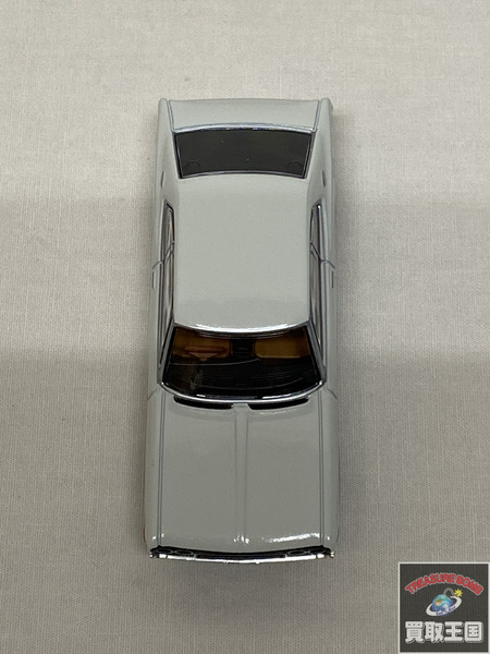 トミカ ニッサン　ローレル 72年式　1/64