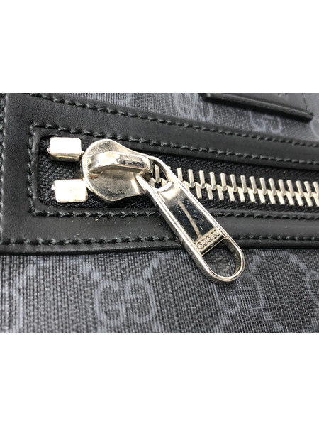 GUCCI ボディバッグ