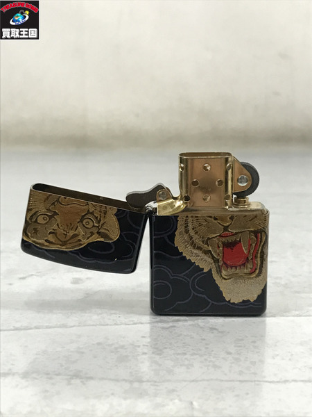 . ZIPPO 2005年/12月/虎