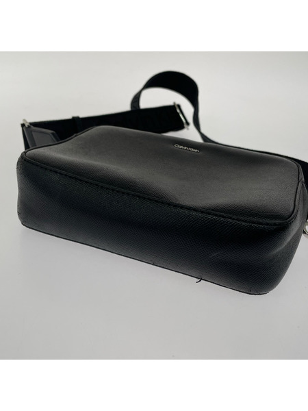 Calvin Klein ショルダーバッグ