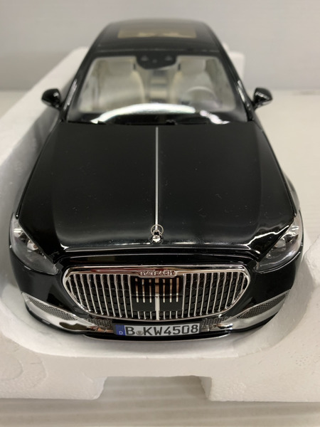 1/18スケールカー NOREV 1/18 メルセデス マイバッハ S-Class 2021