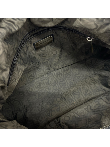 ハンドバッグ S.Ferragamo/パテントレザーハンドバッグ