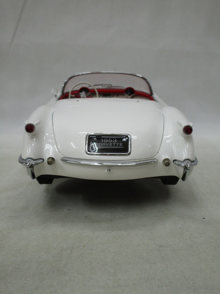 1/18スケールカー オートアート　1/18 コルベット　1953