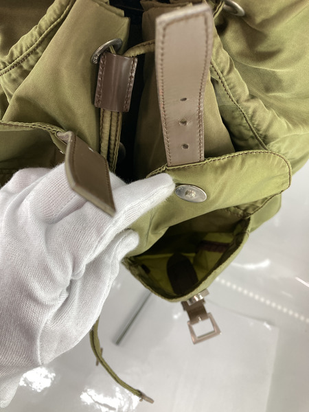 PRADA バックパック　ナイロンリュック　カーキ[値下]