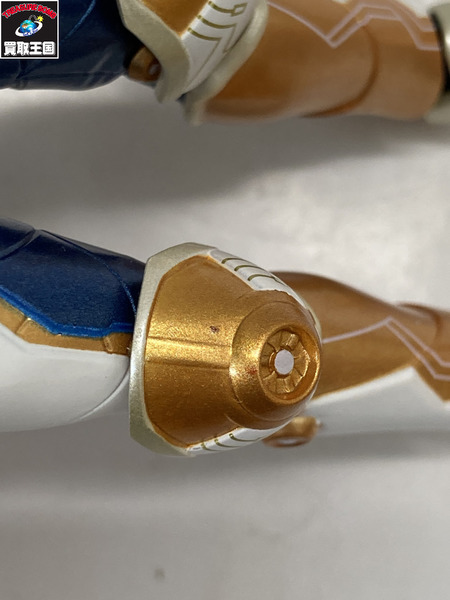 メーカー 仮面ライダーフィギュア S.H.Figuarts 仮面ライダーゲイザー