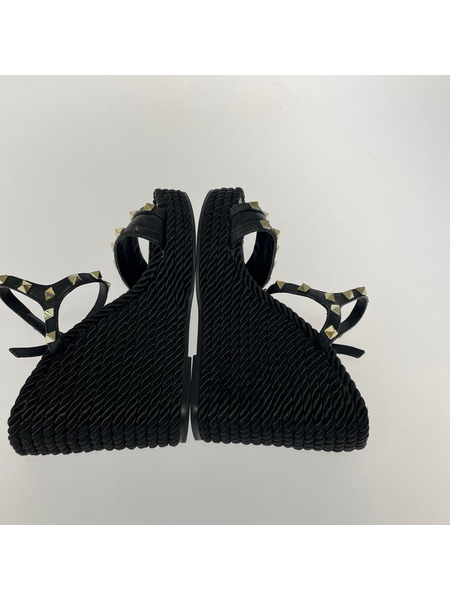 VALENTINO パンプス・ヒール VALENTINO  ロックスタッズ サンダル