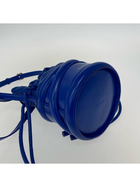 Alexander McQueen soft curve bucket bag 青