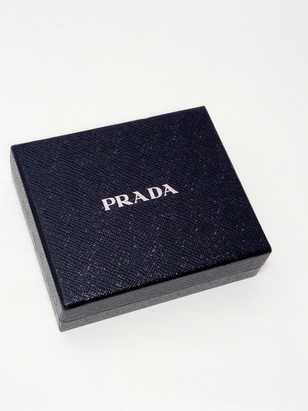 PRADA サフィアーノ 三つ折り財布