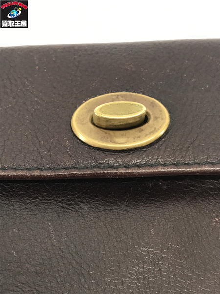Mu Miuコンパクトウォレット ターンロック レザー ボルドー