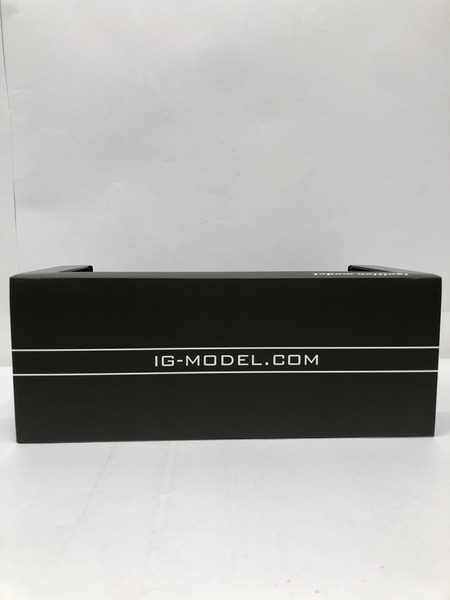 1/18スケールカー イグニッションモデル　1/18　ハイエース