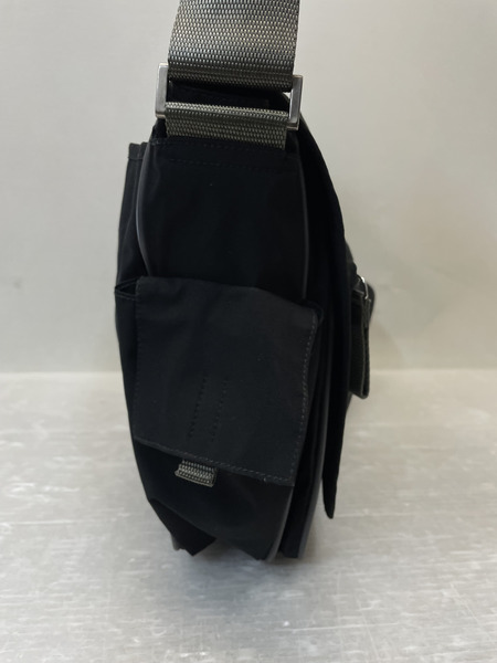 PRADA SPORT ラバーロゴ ナイロンショルダーバッグ ブラック