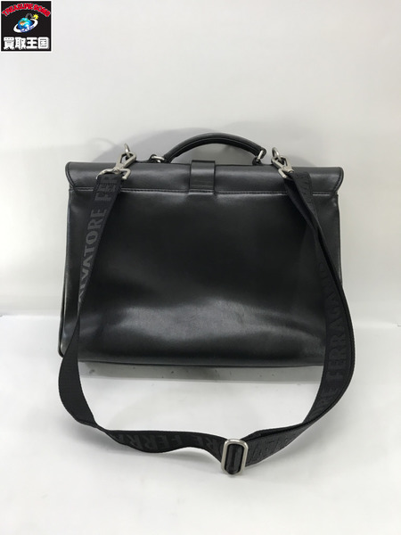 フェラガモ ショルダーバッグ レザーブリーフケース 黒