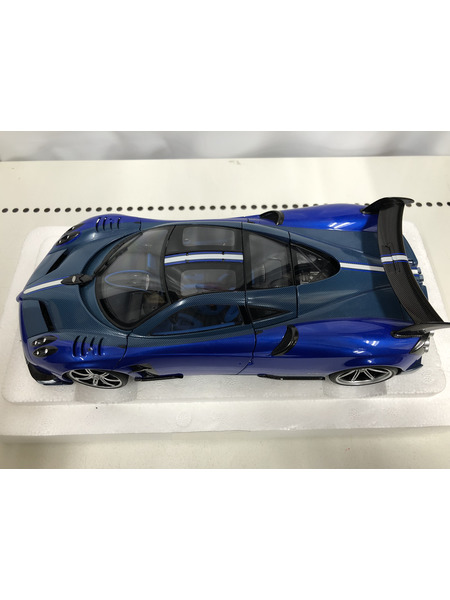 1/18スケールカー 1/18 パガーニ ウアイラ BC オートアート