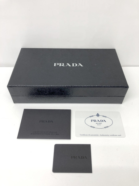 長財布 PRADA