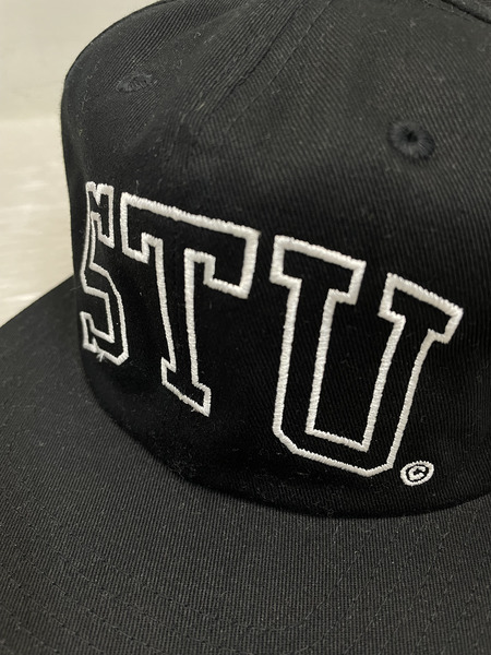 STUSSY STU ARCH STRAPBACK CAP BLACK 25F1311066