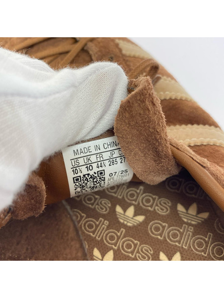 adidas スニーカー tabacco