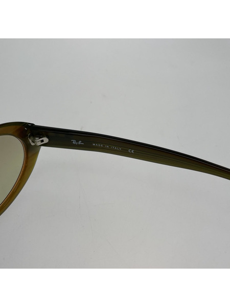 Ray-Ban RB2110 オーバルサングラス