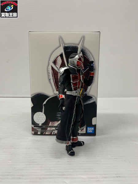 S.H.Figuarts(真骨彫製法) 仮面ライダーウィザード フレイムスタイル