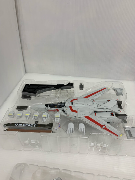 DX超合金 初回限定版 VF-1J バルキリー(一条輝機) 『超時空要塞マクロス』