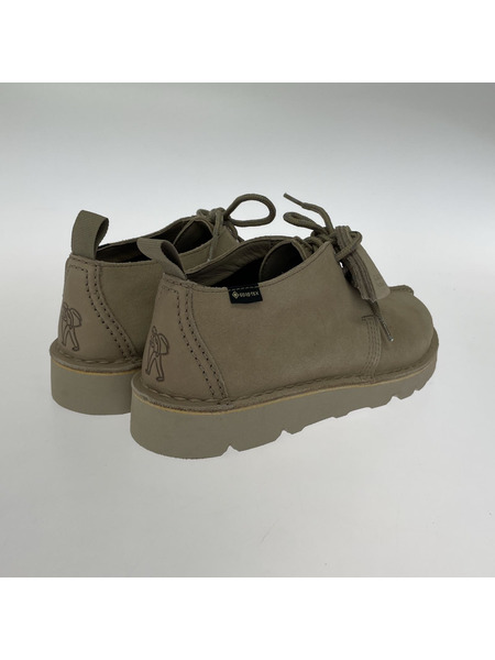 Clarksブーツ