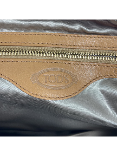 TOD’S ナイロンショルダーバッグ キャメル系