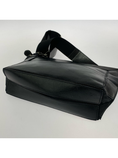 ISSEY MIYAKE ショルダーバッグ レザー