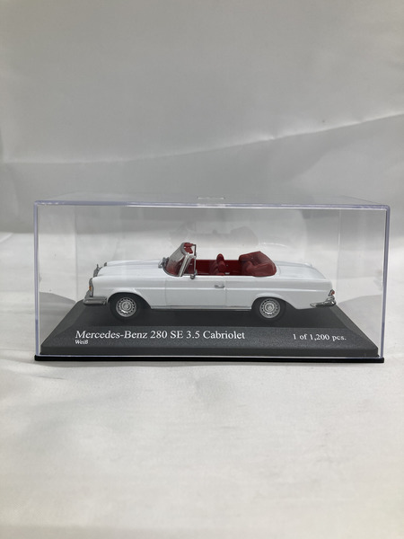 8：MINICHAMPS  Mercedes Benz 280 SE 3.5