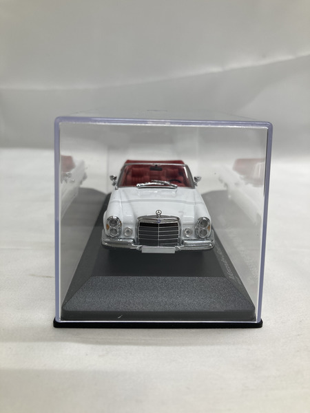 8：MINICHAMPS  Mercedes Benz 280 SE 3.5