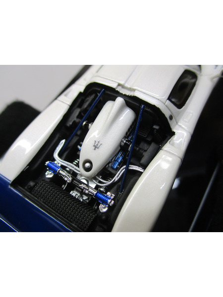 YM Model 1/64 マセラティ MC12 Stradale