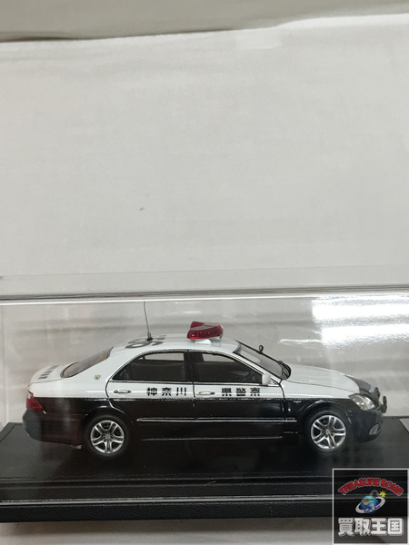 イグニッションモデル 1/43 トヨタクラウン神奈川県警 高速道路交通警察隊556号