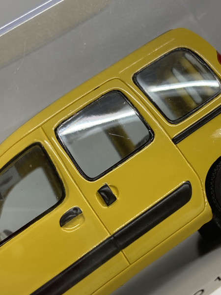 1/43 スパーク ルノー カングー イエロー