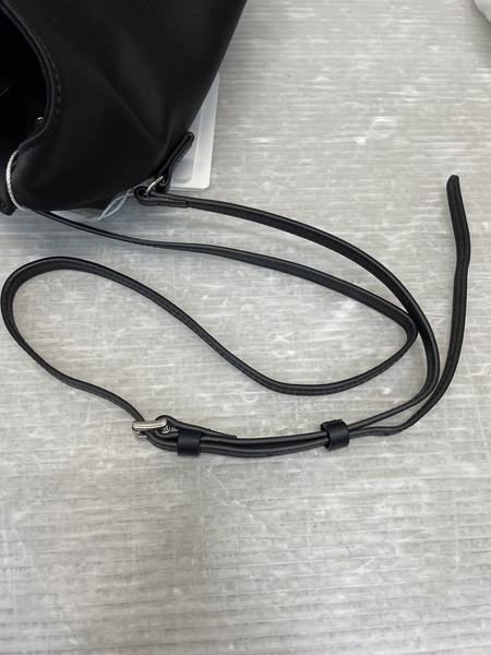 MM6 クラシッククロスボディバッグ ブラック SB6WD0026