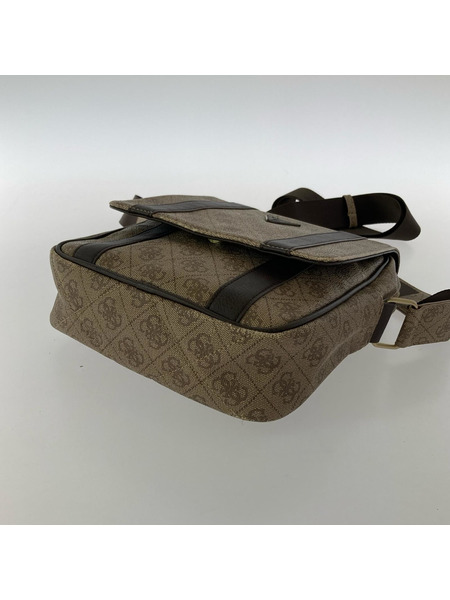 GUESS ショルダーバッグ 総柄