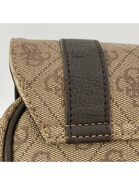 GUESS ショルダーバッグ 総柄
